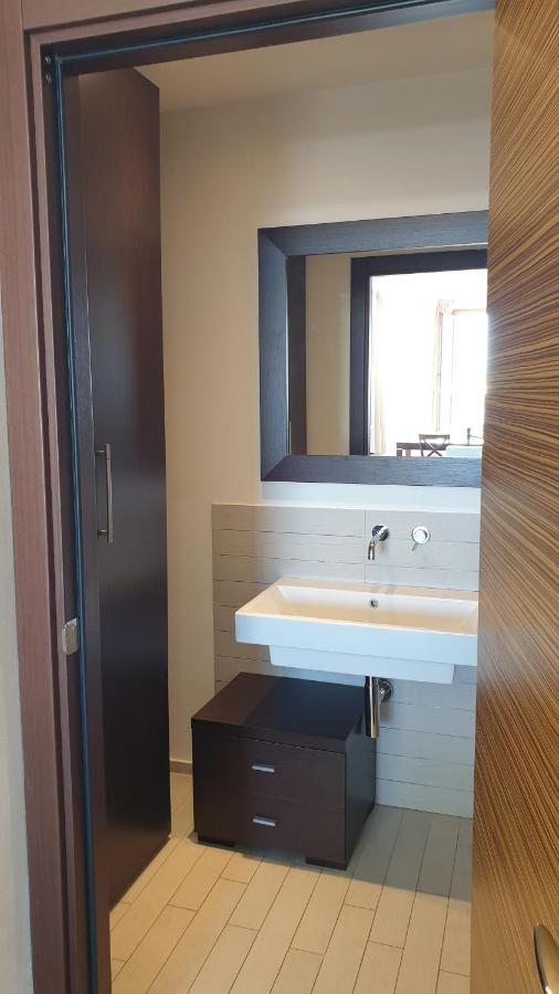 Cala Dei Mori Aparthotel Livorno Kültér fotó