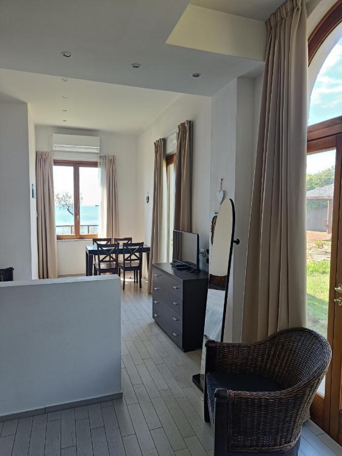Cala Dei Mori Aparthotel Livorno Kültér fotó