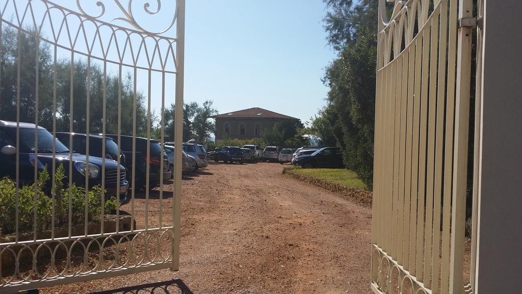 Cala Dei Mori Aparthotel Livorno Kültér fotó
